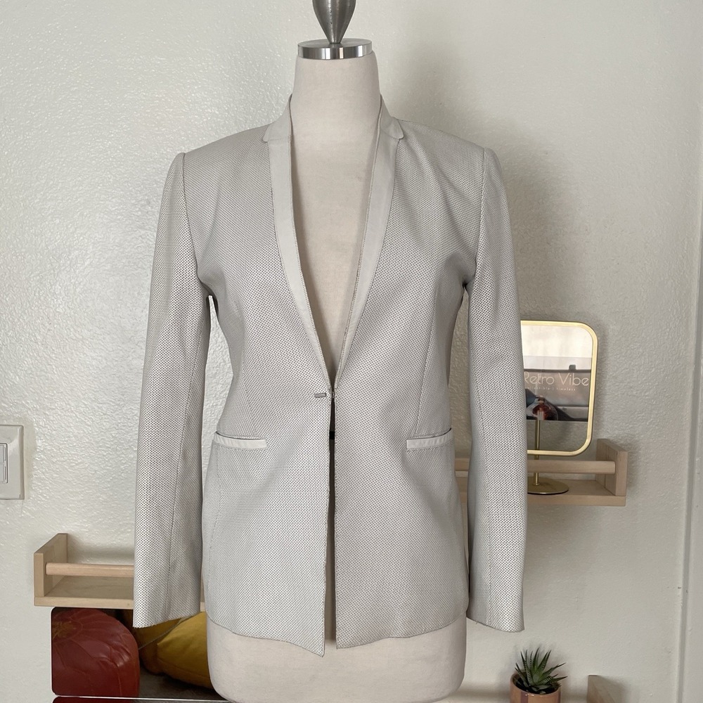 Elie Tahari Size 4 Lamb Leather Darcy‎ Blazer Bone White Perforated Jacket